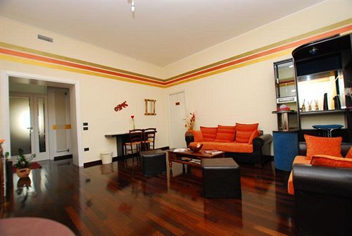 Bed and Breakfast La Boheme Верона Экстерьер фото