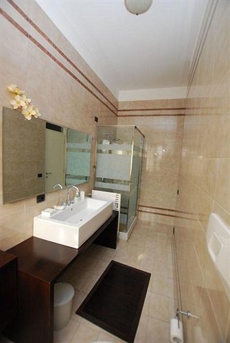 Bed and Breakfast La Boheme Верона Экстерьер фото